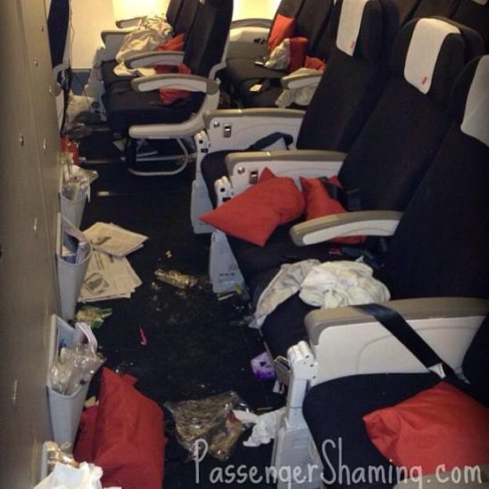 dirty-airplane-seats-thinkingoftravel