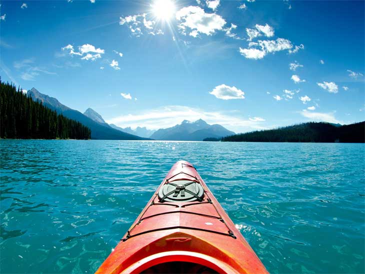 kayak trips in canada